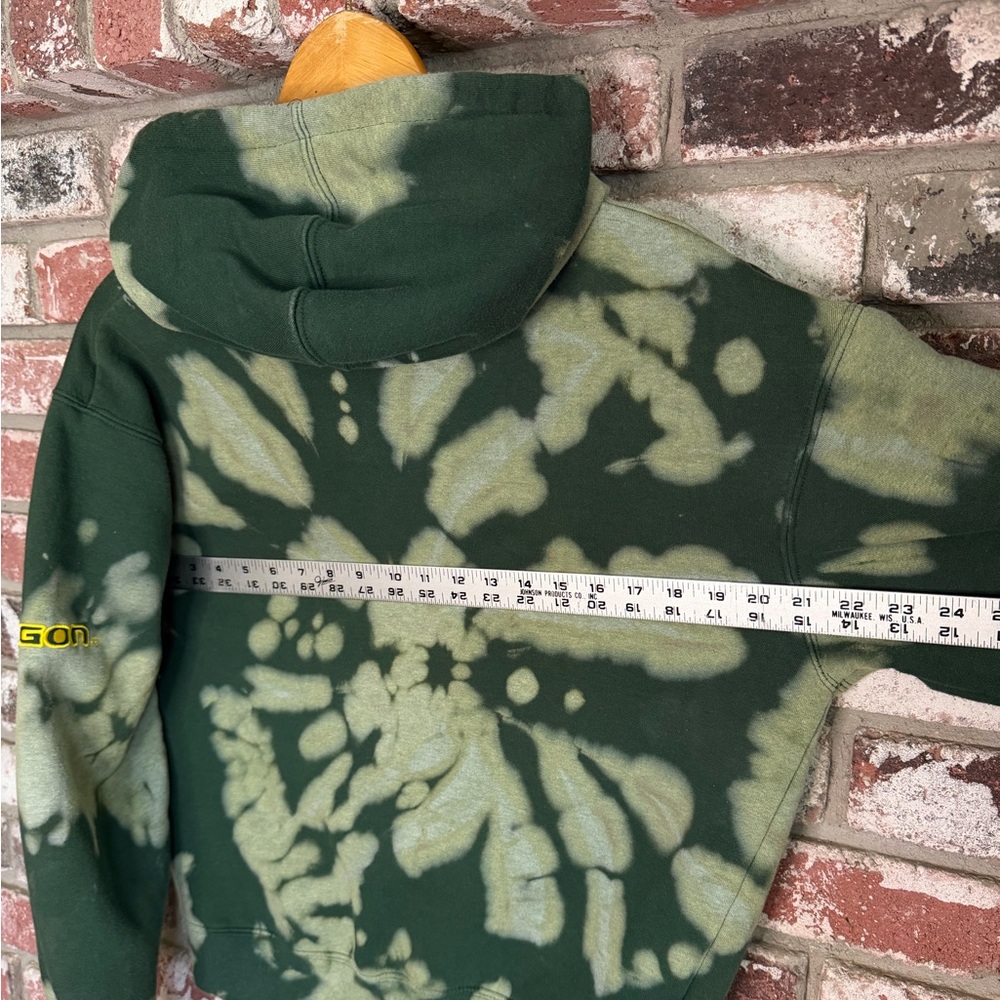 University of Oregon Ducks Football Bleach Spiral Tiedye Hoodie Sweatshirt - Picture 7 of 7